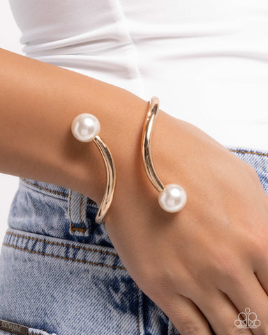 Effulgent Exemplar - Gold Bracelet