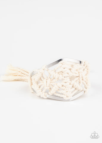 Macrame Mode - White Bracelet