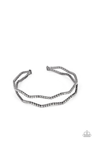 Delicate Dazzle - Black Bracelet