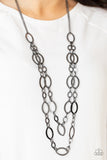 The OVAL-achiever - Black Necklace