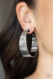 Curve Crushin - Silver Hoop Earring