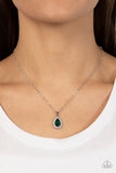 A Guiding SOCIALITE - Green Necklace