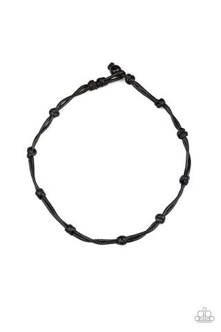 In or SCOUT Black Urban Necklace